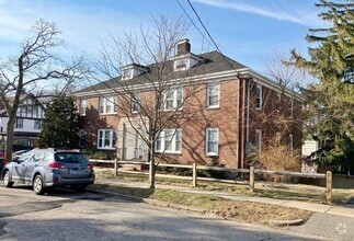 Building Photo - 175 Putnam St