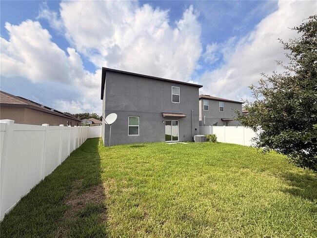 Building Photo - 10363 Shady Preserve Dr