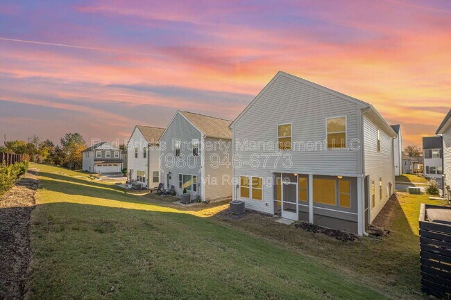 Building Photo - 15223 Scoter St