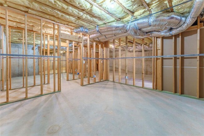 Building Photo - 214 Chandler Walk