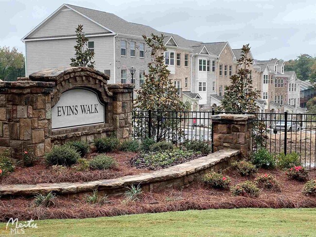 Building Photo - 1395 Live Oak Lane