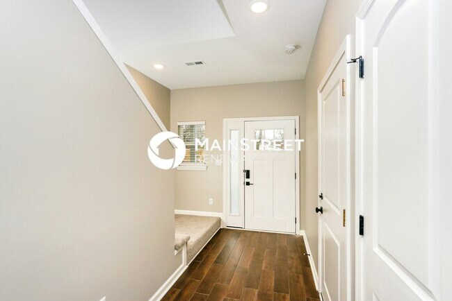 Building Photo - 3 Bedroom Pet-Friendly Home in Jeffersonvi...