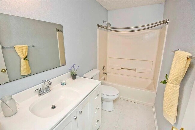 Building Photo - 14242 Weeping Cherry Dr