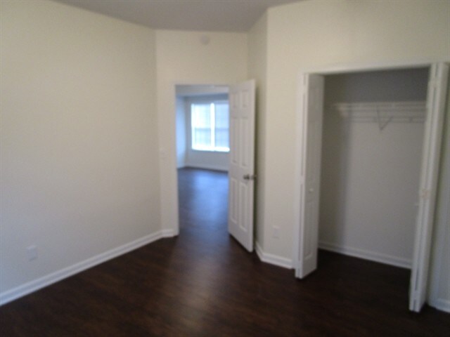 Building Photo - 1180 Cumberland Creek Way