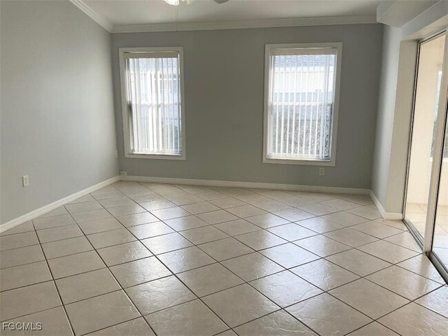 Building Photo - 3216 SW 7th Pl