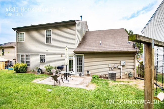 Building Photo - 4881 Horseman Dr NE