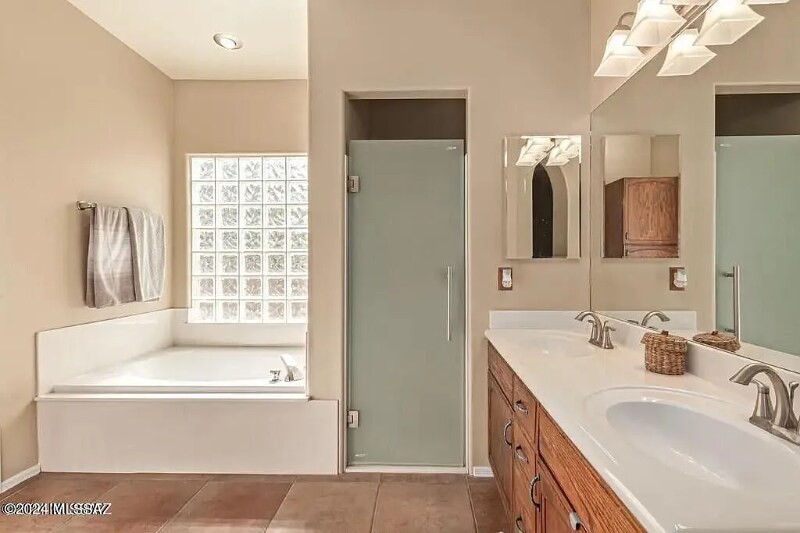 Building Photo - 11569 Kelly Rae Pl