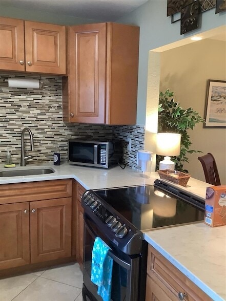 Primary Photo - 7797 Golf Cir Dr