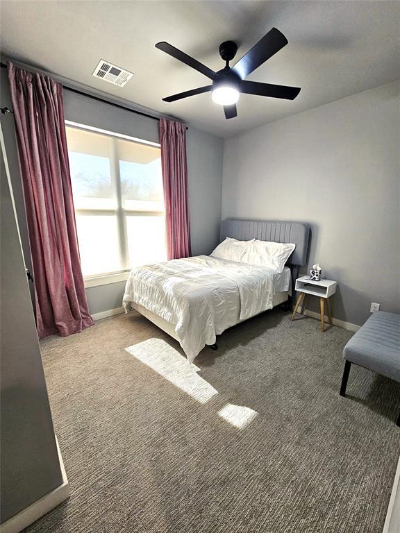 Building Photo - 1615 NE 9th St