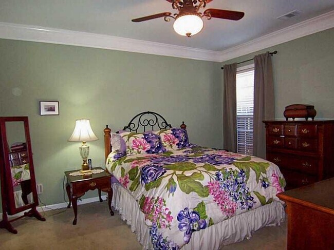 Building Photo - 6128 Prestwood Dr