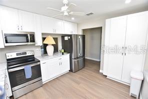 Building Photo - 376 Oak Hill Dr