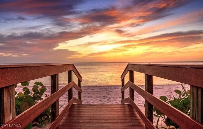 Building Photo - 280 Robin Hood Cir