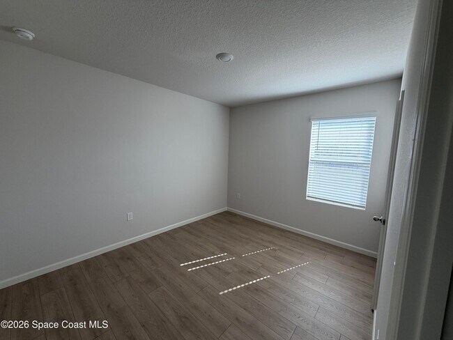 Building Photo - 1434 Garabaldi Cir SE