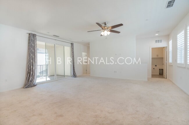 Building Photo - 1609 Marina Dr