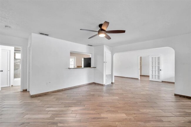 Building Photo - 125 5th Ave N