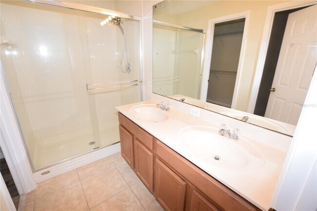 Building Photo - 9796 Tivoli Villa Dr
