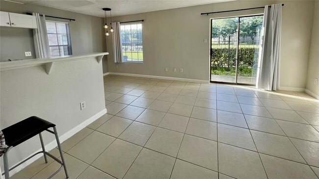 Building Photo - 2750 Holly Hall St