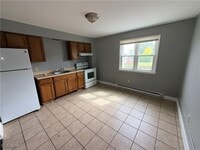 Building Photo - 929 Cook Ave