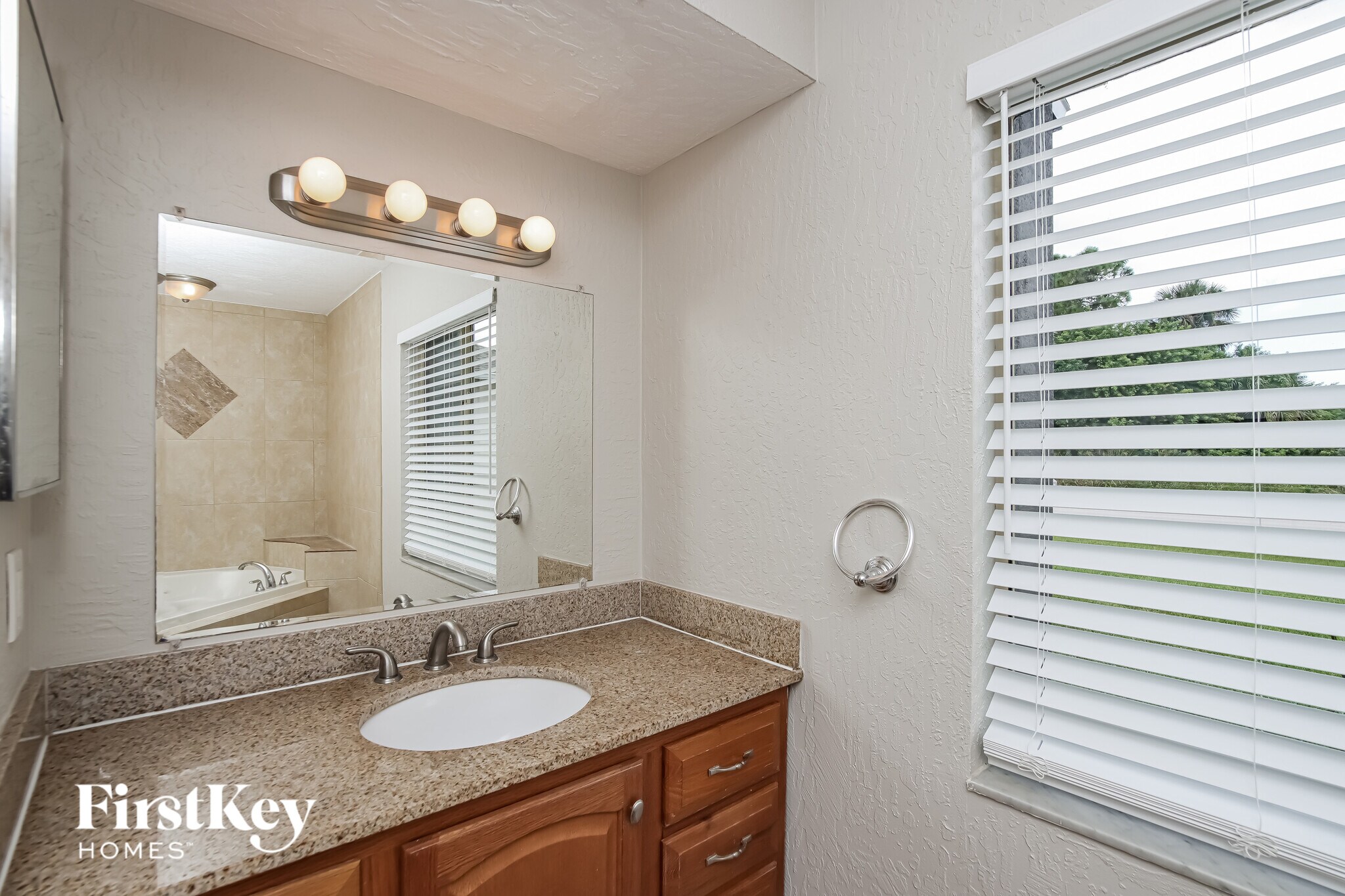 Building Photo - 551 Firestone St NE