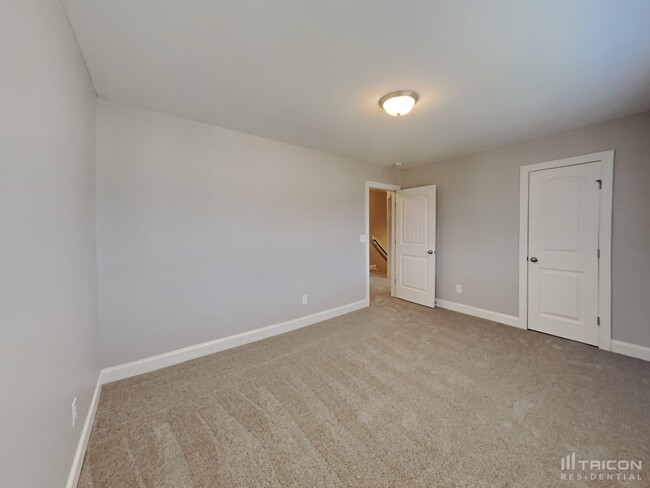 Building Photo - 65 Tanawha Ct