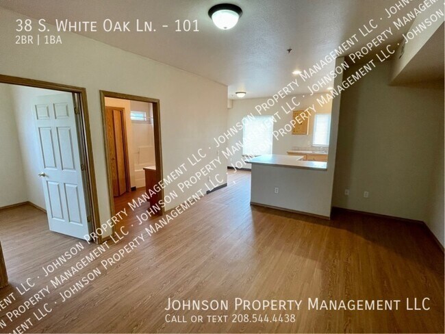 Building Photo - 38 S White Oak Ln