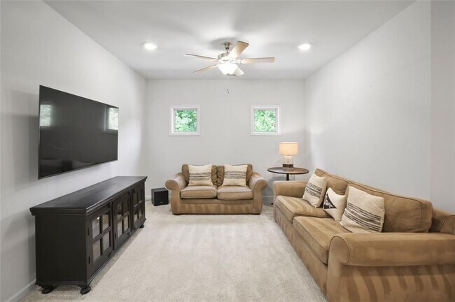 Building Photo - 5140 Carol Wy