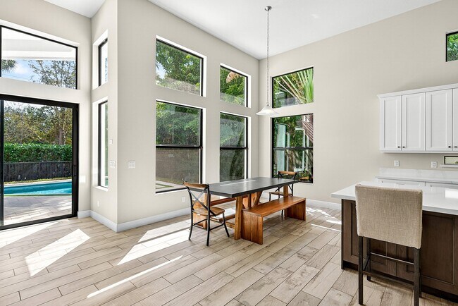 Building Photo - 2600 NW 69th St