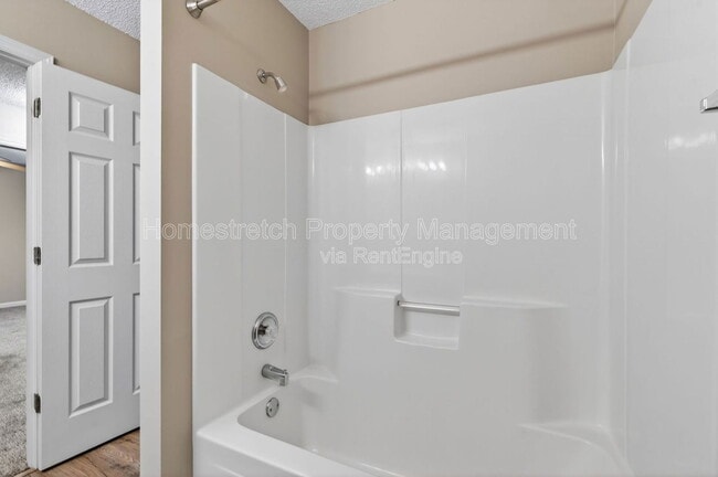 Building Photo - 54 Deer Grove Dr