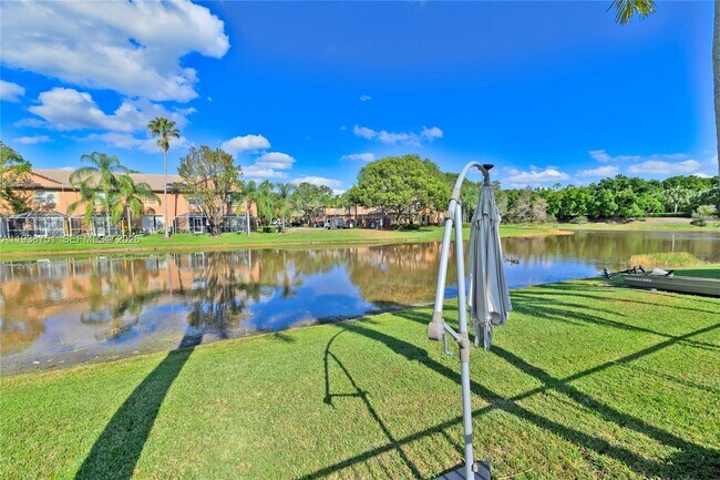 Building Photo - 1176 Cedar Falls Dr