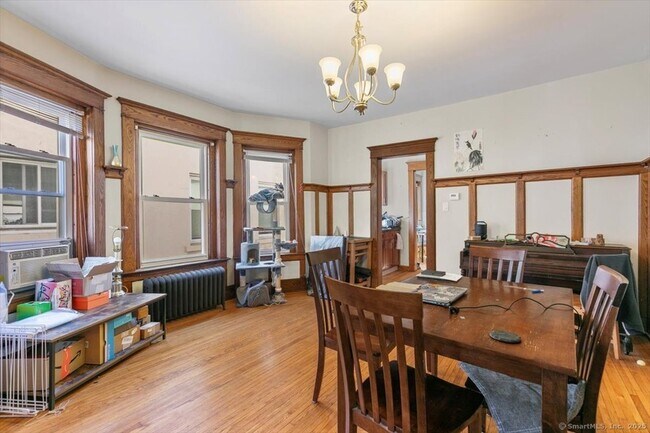 Building Photo - 506 Orange St