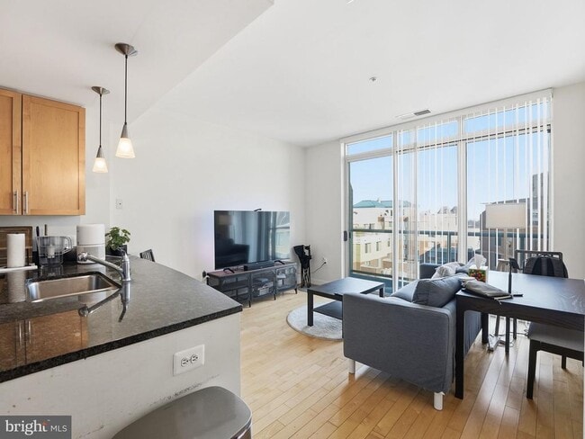 Building Photo - 820 N Pollard St