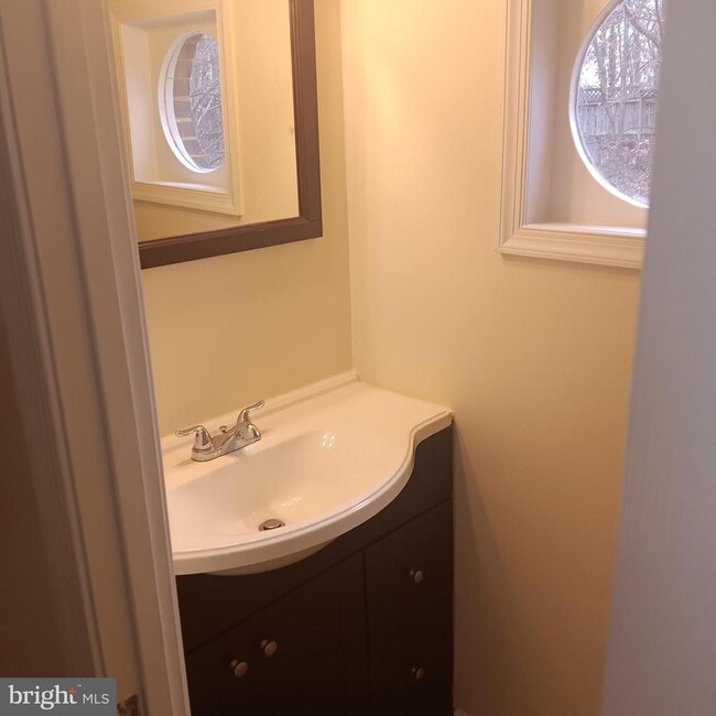 Building Photo - 14914 Belle Ami Dr