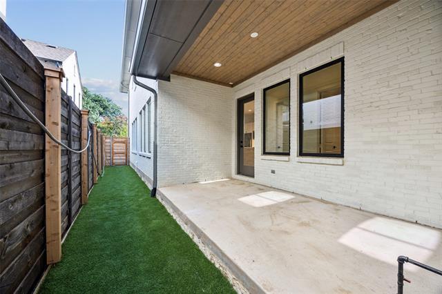 Building Photo - 5638 Winton St