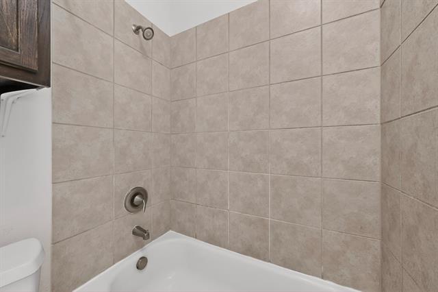 Building Photo - 963 Cougar Dr