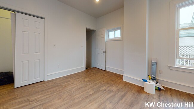 Building Photo - 2817 Washington St