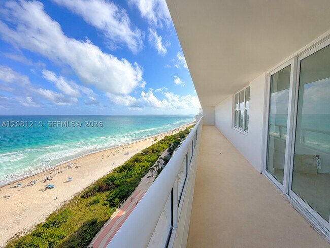Building Photo - 5601 Collins Ave