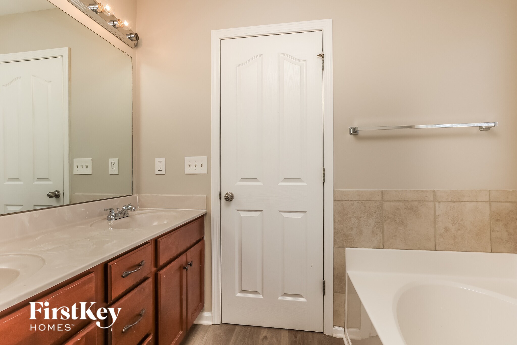 Building Photo - 2558 Centerstone Cir