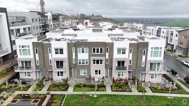 Building Photo - 262 Agustin Narvaez St