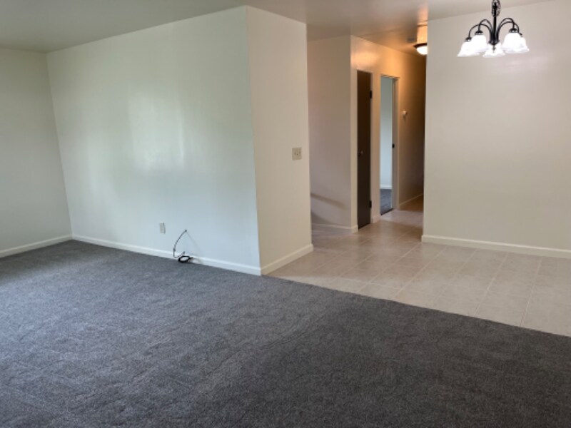 Building Photo - 4647 Croftshire Dr