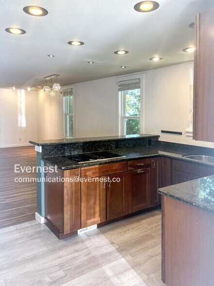 Building Photo - 10824 53rd Ave S