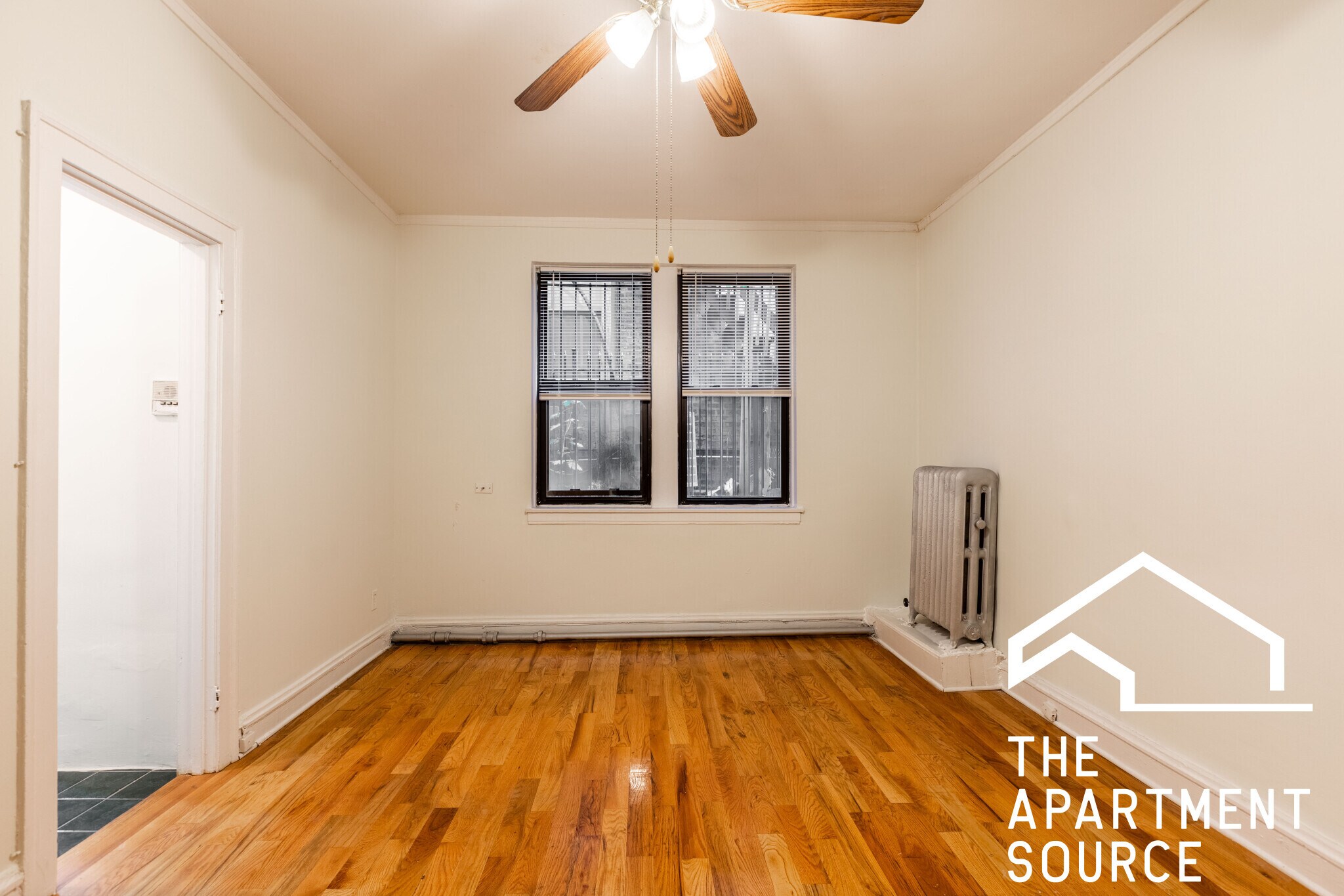 Building Photo - 4854 N Damen Ave