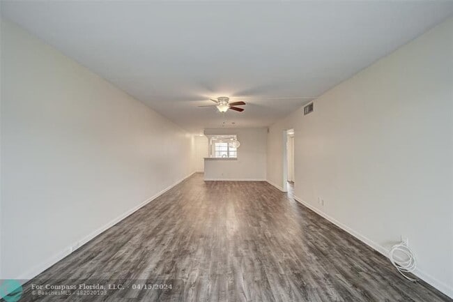 Building Photo - 4401 Martinique Ct