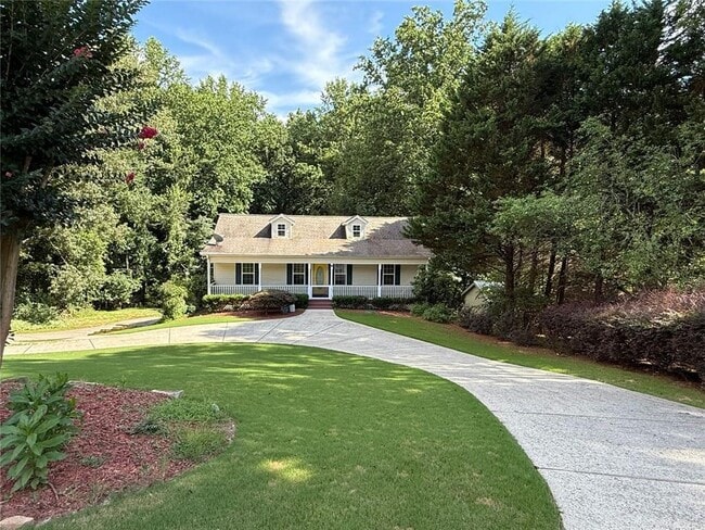 Building Photo - 6330 Oak View Dr