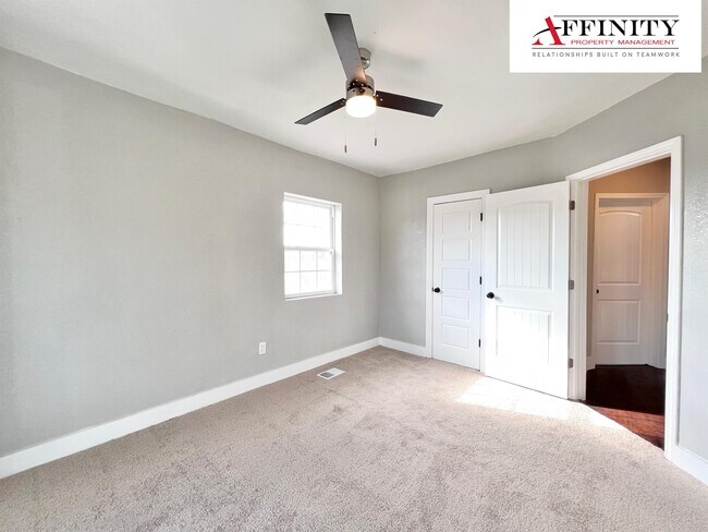 Building Photo - 3606 S Benton Ave