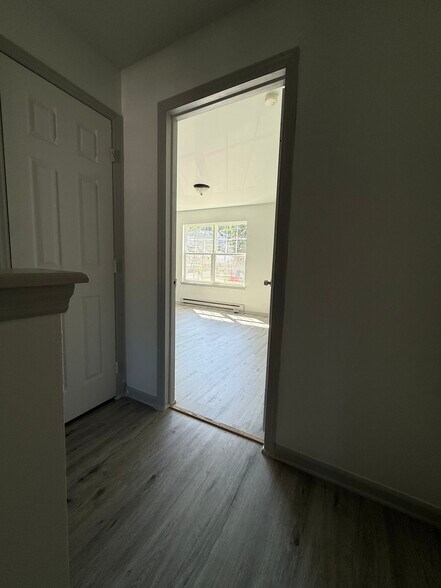Building Photo - 1704 Cotton St