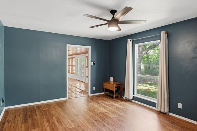 Building Photo - 21 Larkwood Ln