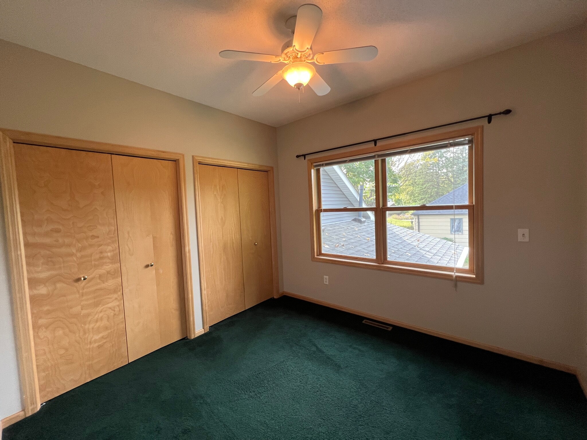 Bedroom 2 - 118 S Shannon Dr