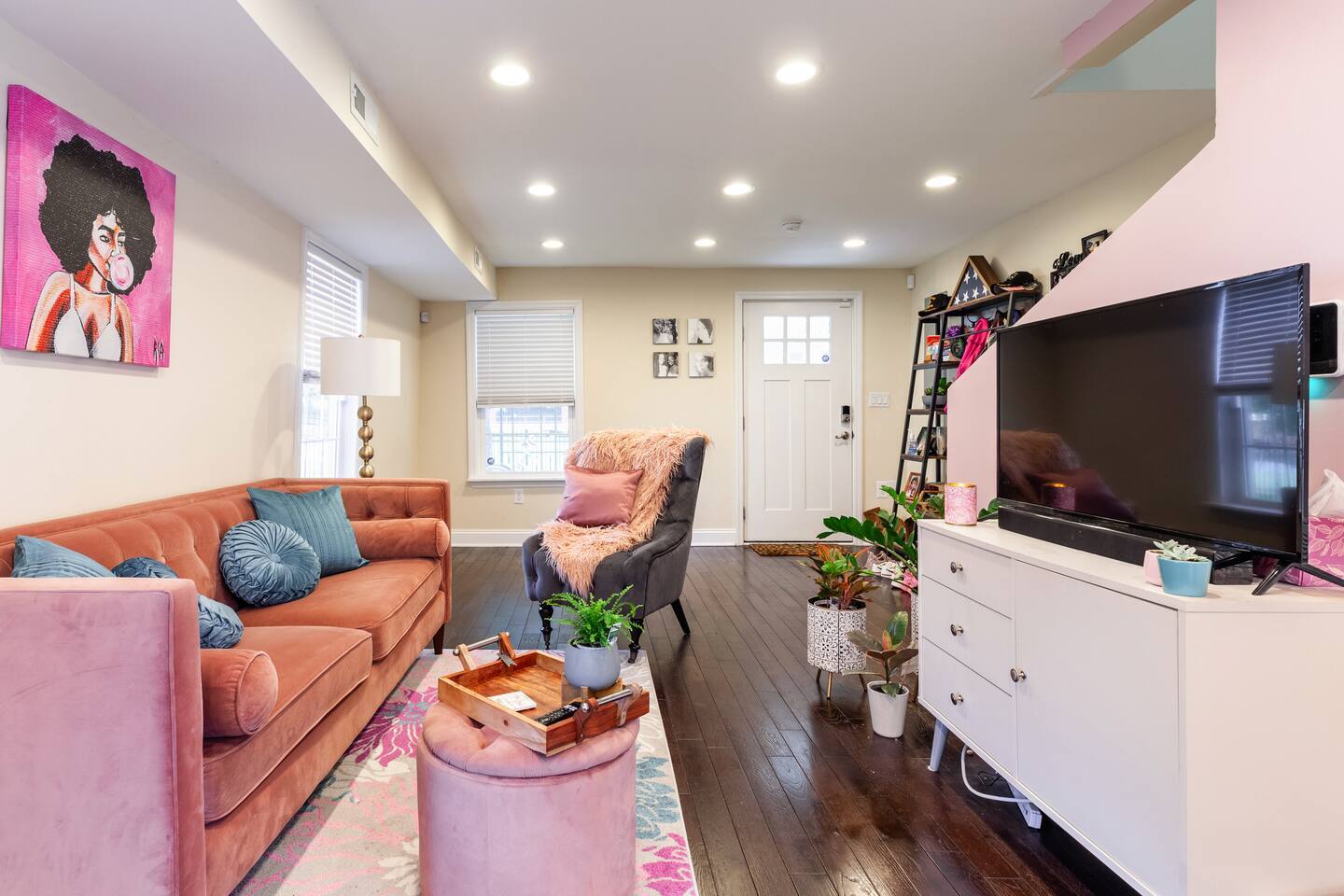 Building Photo - 5337 Hayes St NE