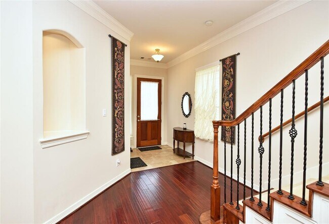 Building Photo - 1226 Sopris Dr
