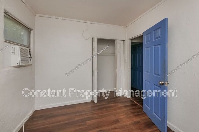 Building Photo - 4017 Marion Ave